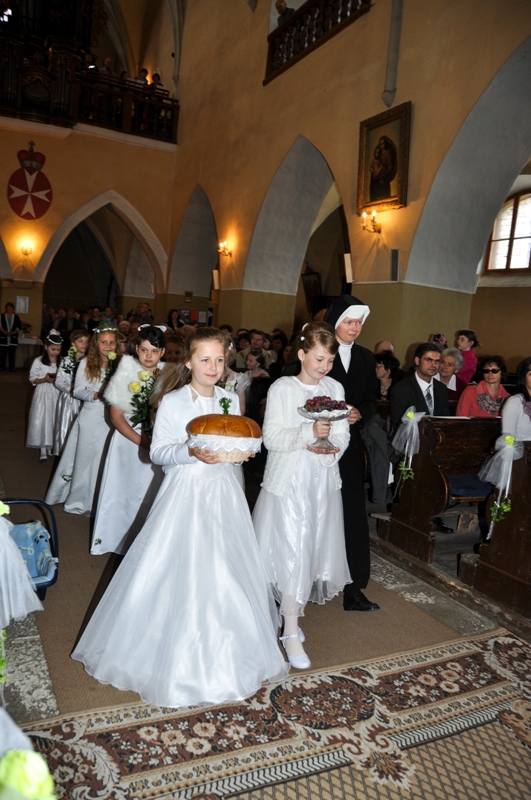 10 - ... schlebem a vínem přinášíme i své radosti a trápení