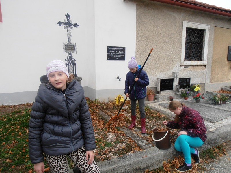 23 - upravujeme kněžské hroby