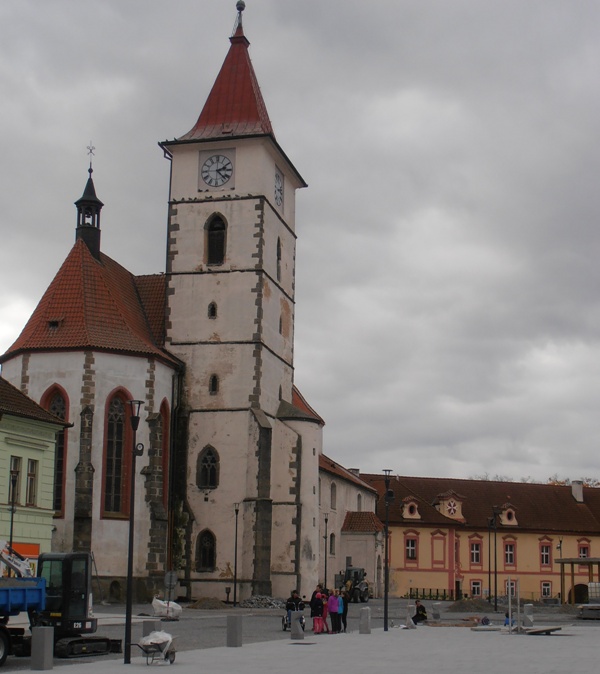 12 - odpolední hra - víte, co je rosalium, rozeta, růžice, který šlechtický rod má ve znaku růži