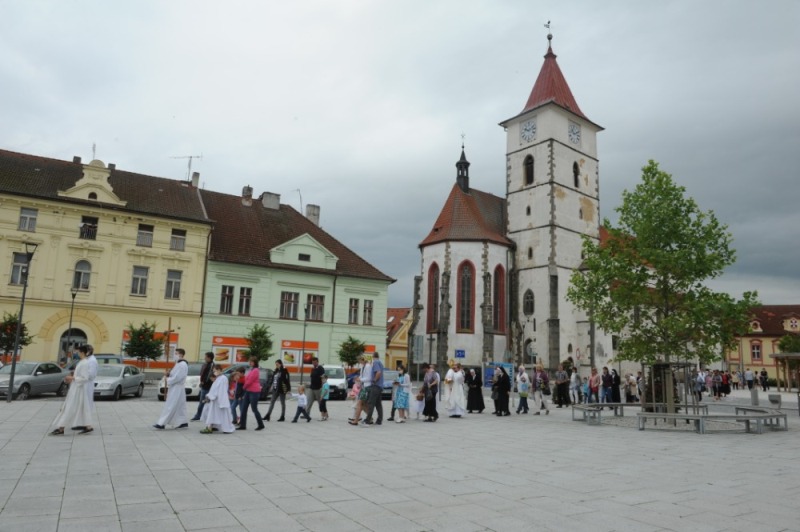 5 - Průvod o slavnosti Těla a Krve Páně